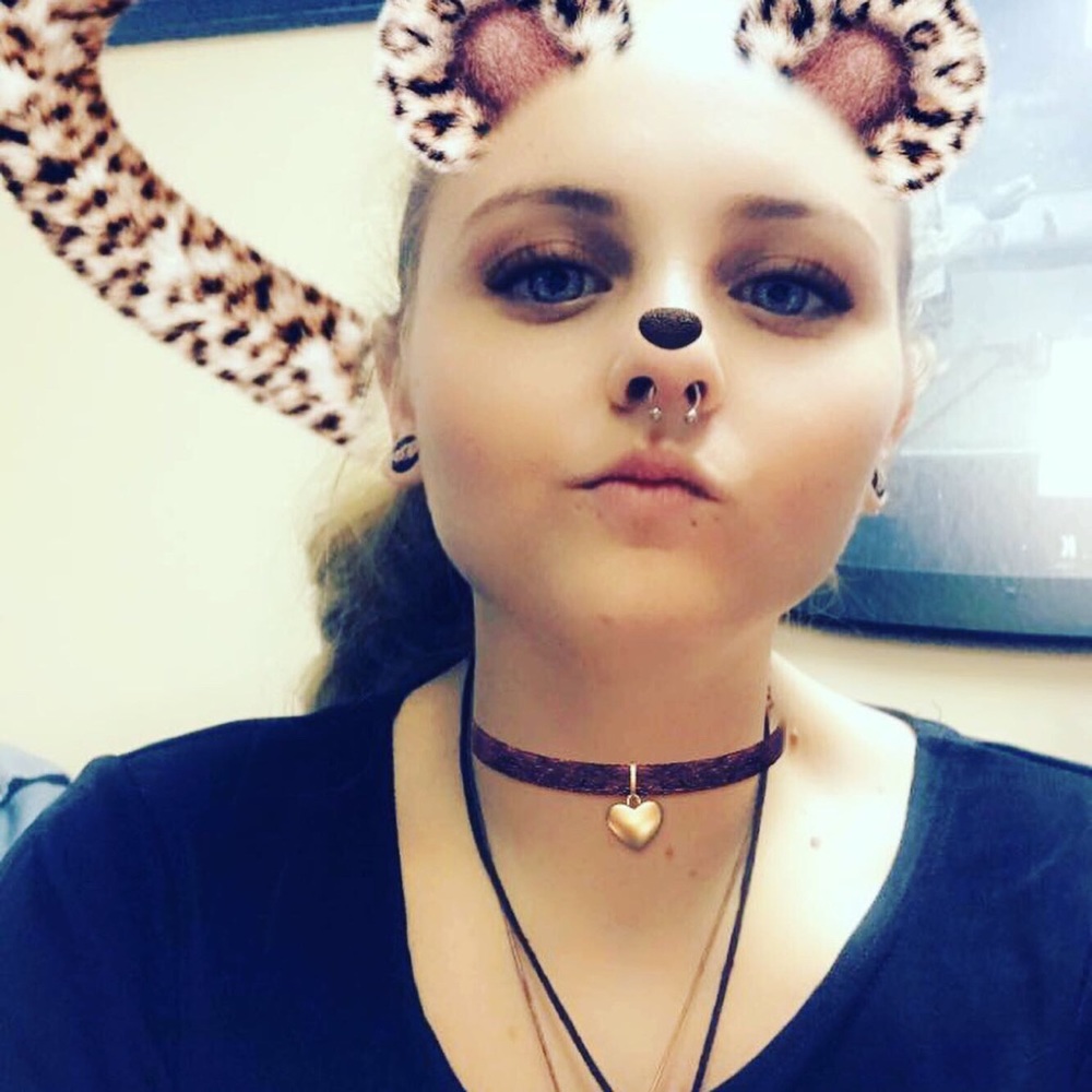 Meet your Posher, Christin